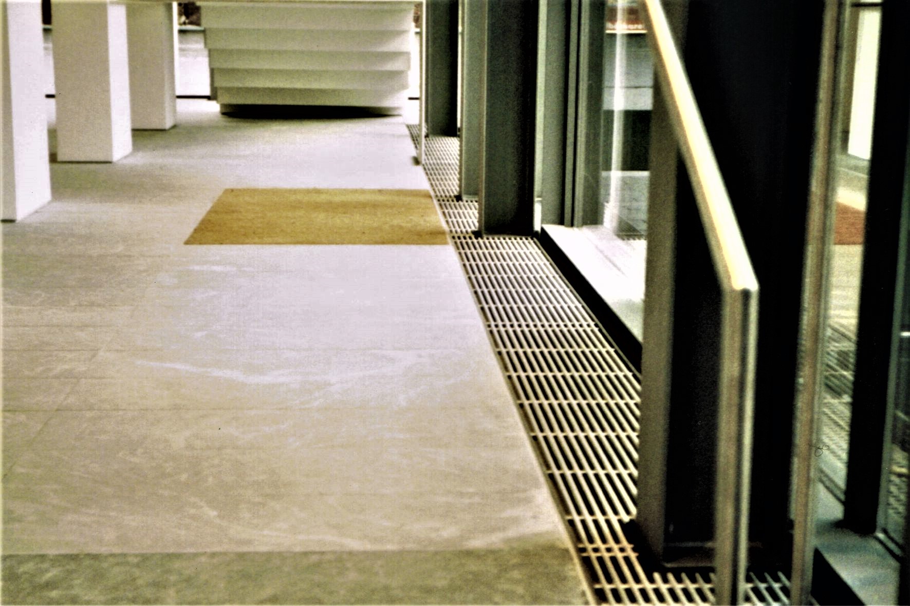 ADO Lüftungsgitter LG-TS aus Aluminium-TS-Profil Bodeneinbau