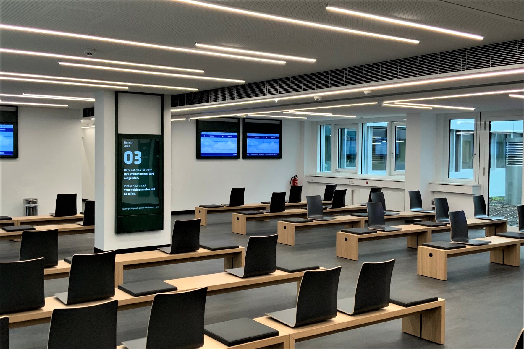 ADO Lüftungsgitter LG-T aus Aluminium-T-Profil Referenz Schulungszentrum