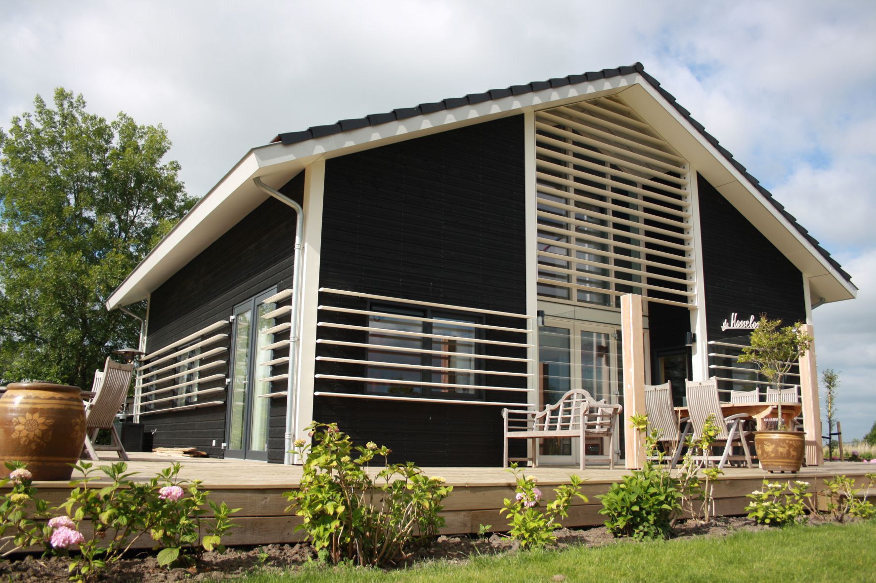 ADO Sonnenschutz SB-EL elliptische Aluminium-Hohlprofile Referenz Ferienhaus