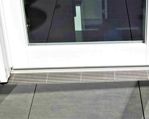 ADO Fassadenrinne Entwässerungsrinne FRI-S übergangslose Anbindung