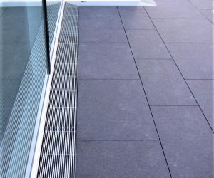 ADO Fassadenentwässerungsrinne